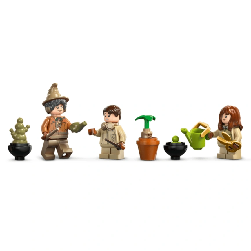 Конструктор LEGO Harry Potter Hogwarts Castle: Herbology Class 76445 фото 4