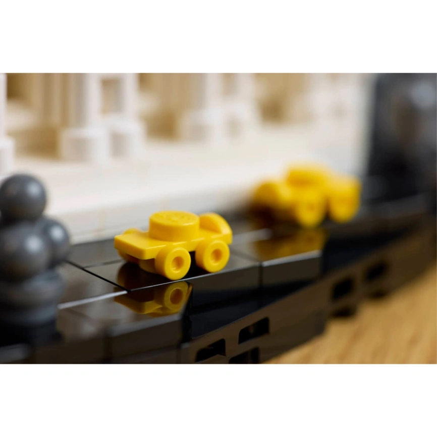 Конструктор LEGO Architecture New York The Big Apple 21066 фото 8